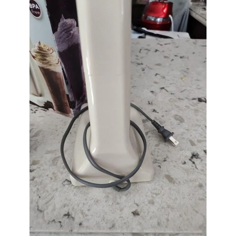 NEW Hershey's Chocolate Brand Milkshake Maker Mixer Brown Battery Power BPA FREE